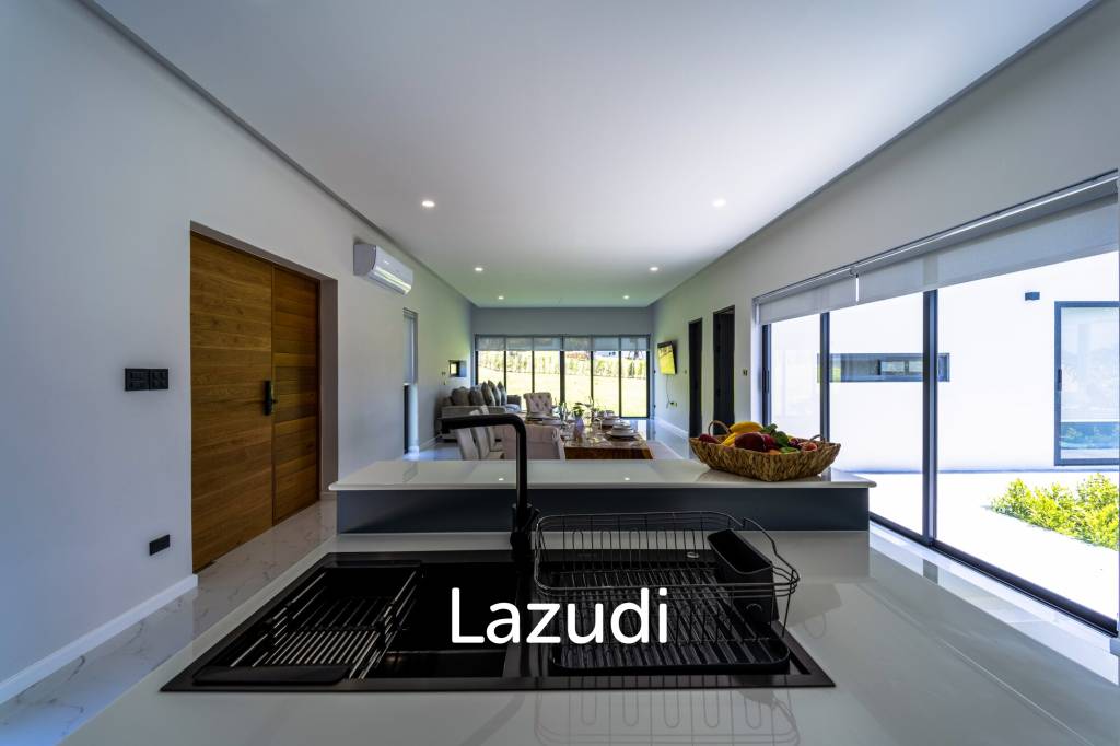 1,600 Sqm 4 Bed House For Sale