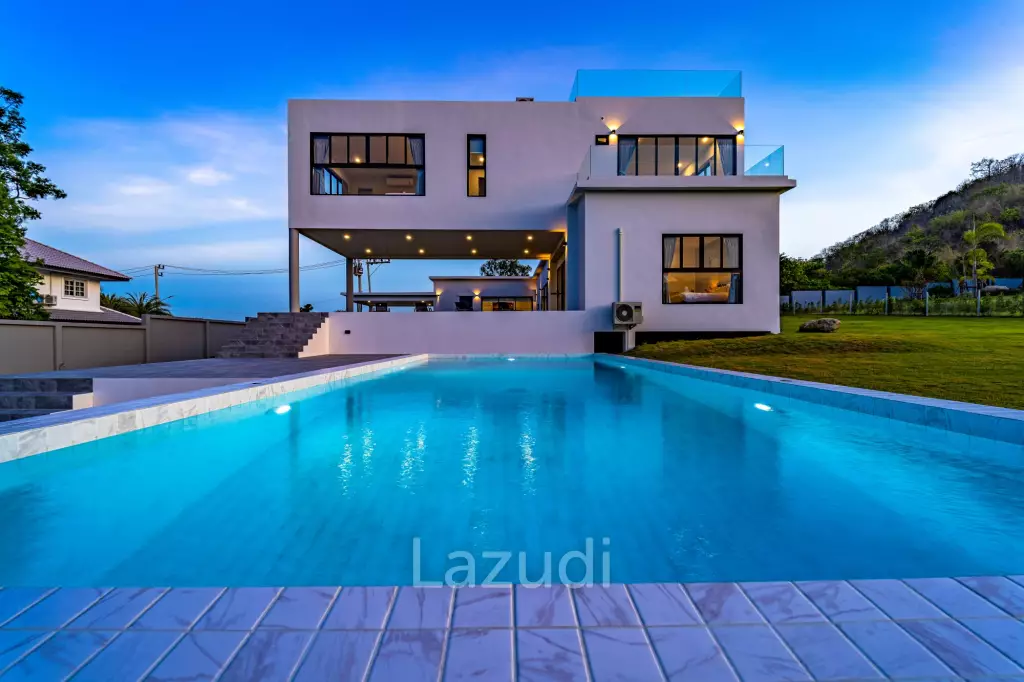 Elegant Oasis in Hua Hin: Luxurious 4-Bed Villa