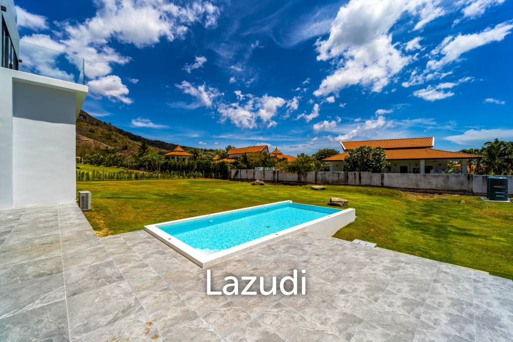 1,600 Sqm 4 Bed House For Sale