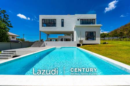 Modern 4 Bed Pool Villa with stunning mountain view