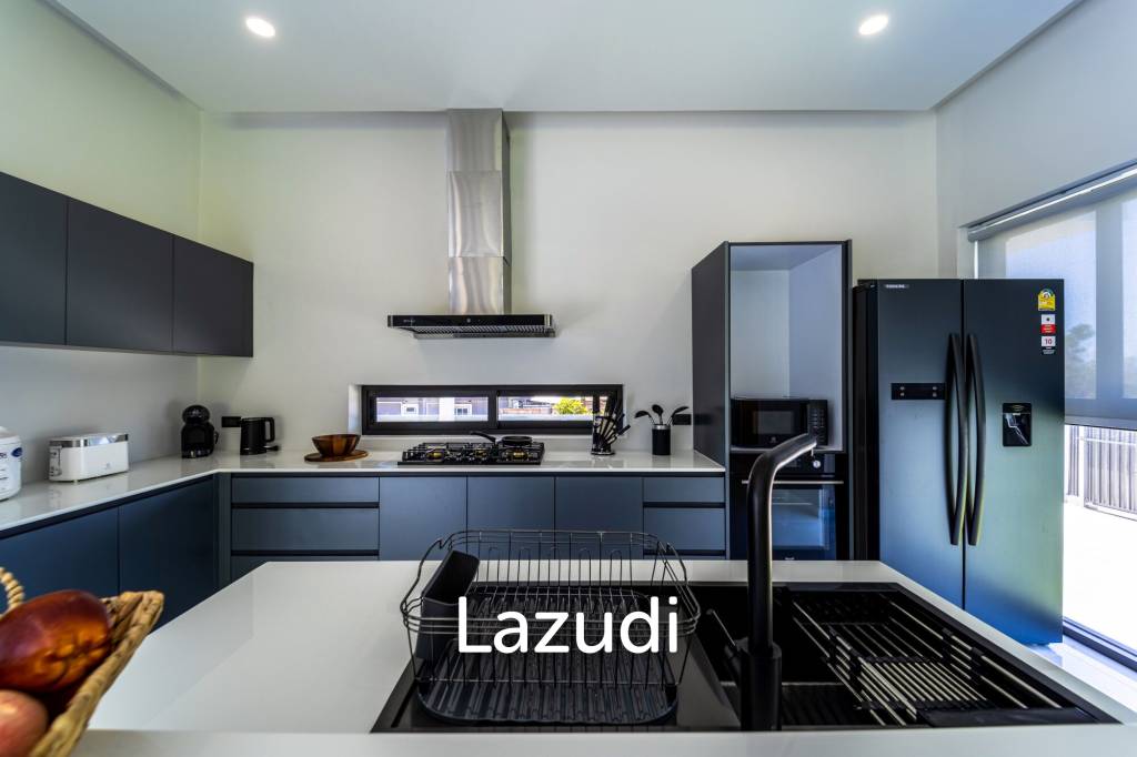 1,600 Sqm 4 Bed House For Sale