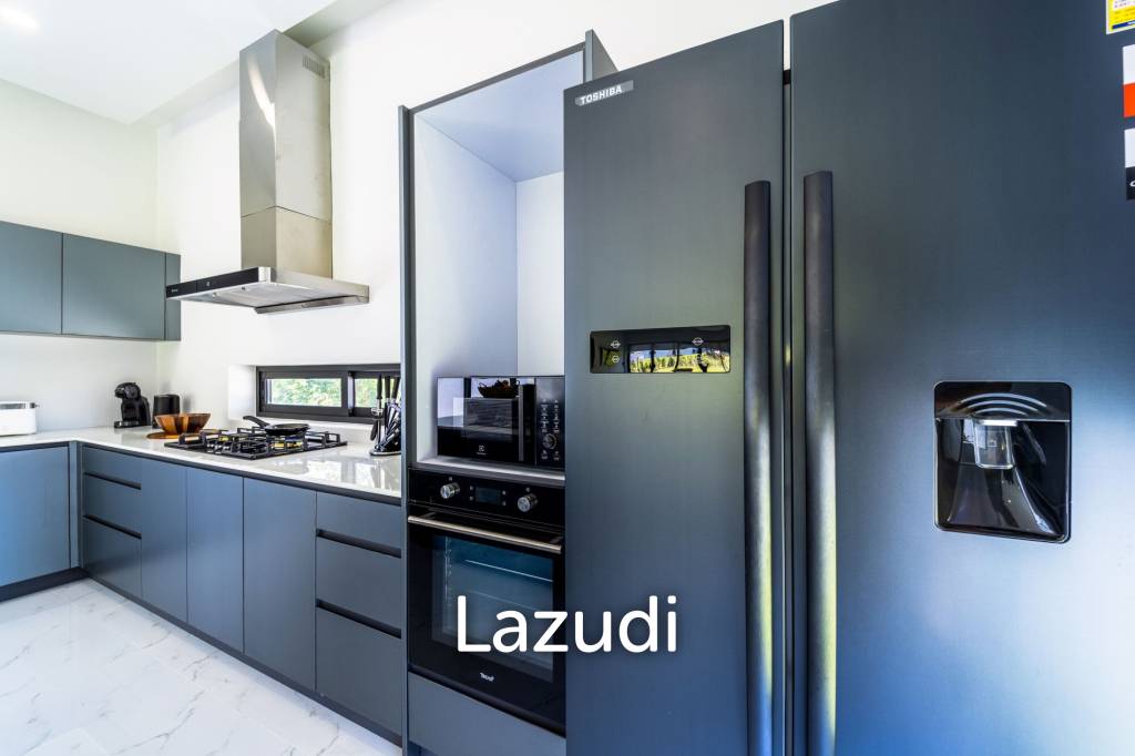 1,600 Sqm 4 Bed House For Sale