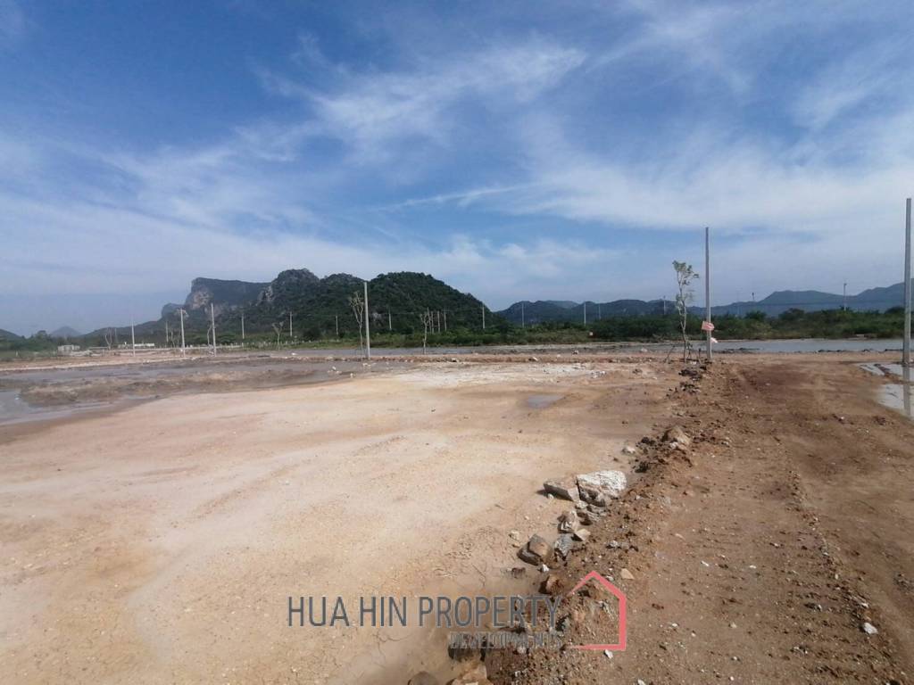 Land ready to built in Sam Roy Yot