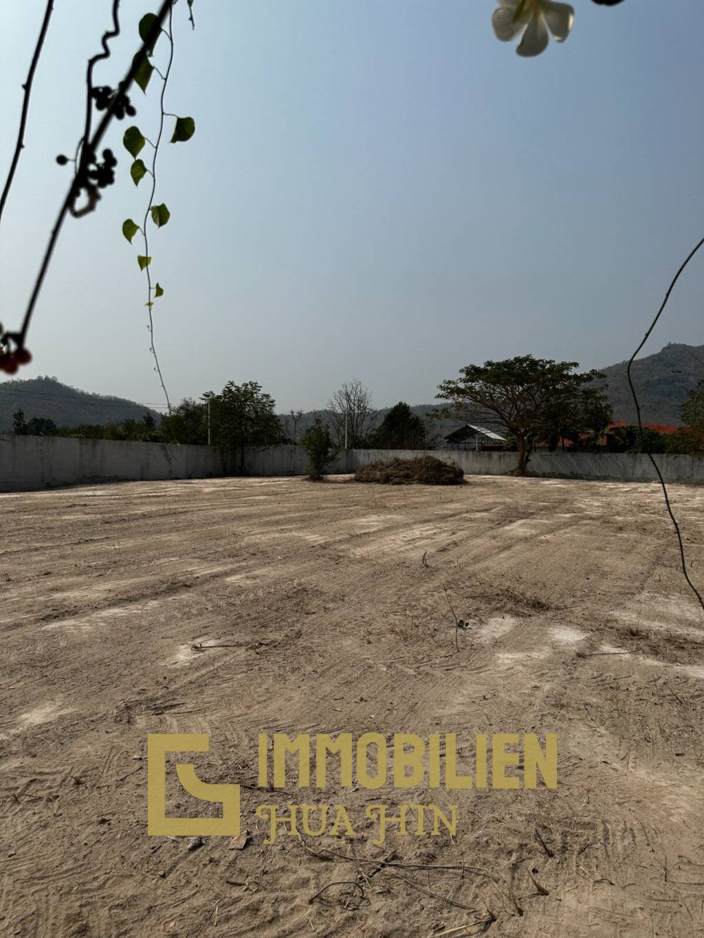 2,200 metro cuadrado Terreno de Venta