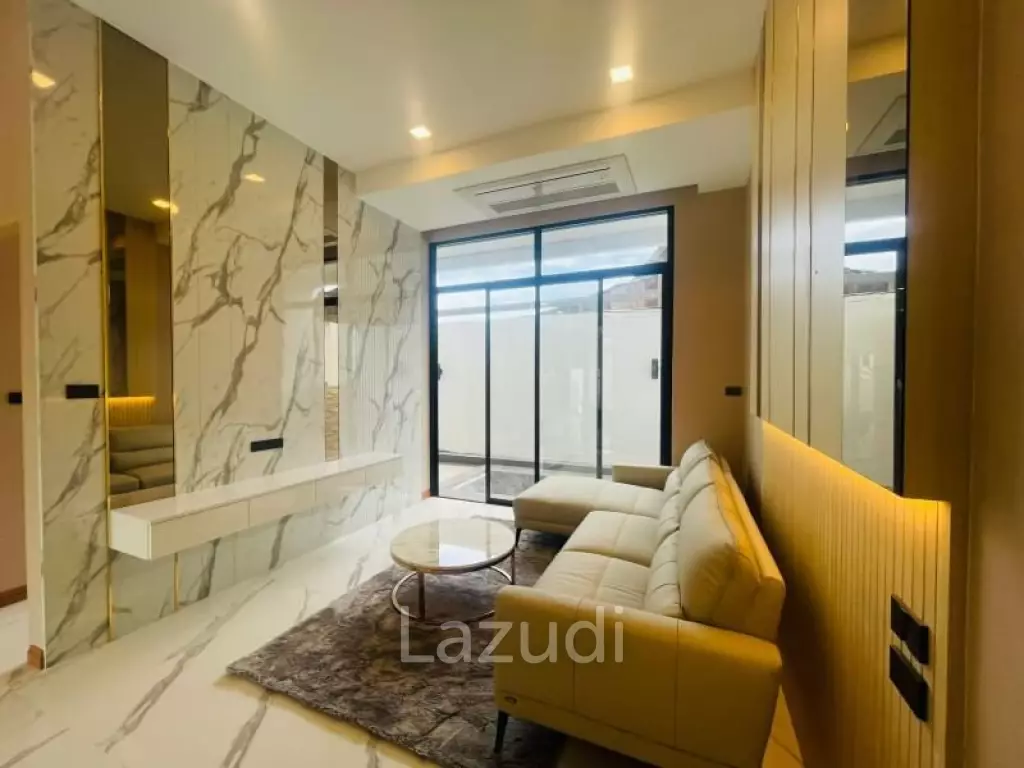 8 Bed 6 Bath 360 SQ.M Villa La Richie