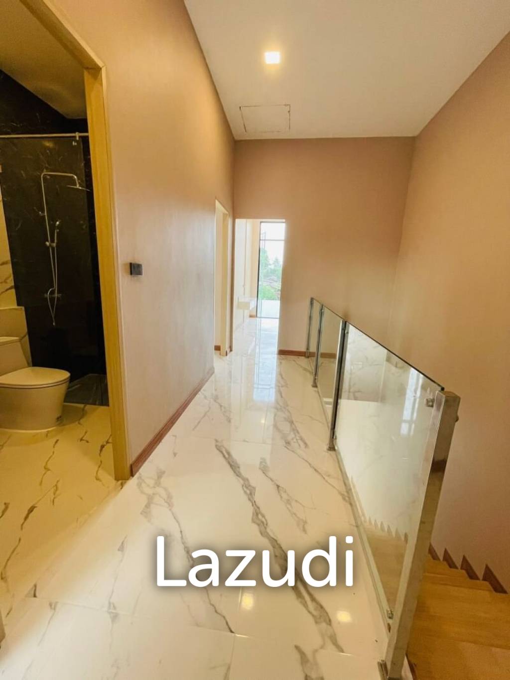 8 Bed 6 Bath 360 SQ.M Villa La Richie