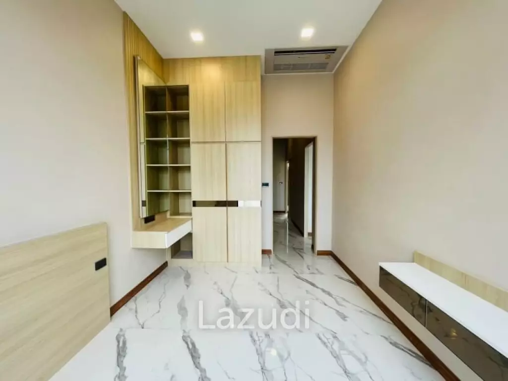 8 Bed 6 Bath 360 SQ.M Villa La Richie
