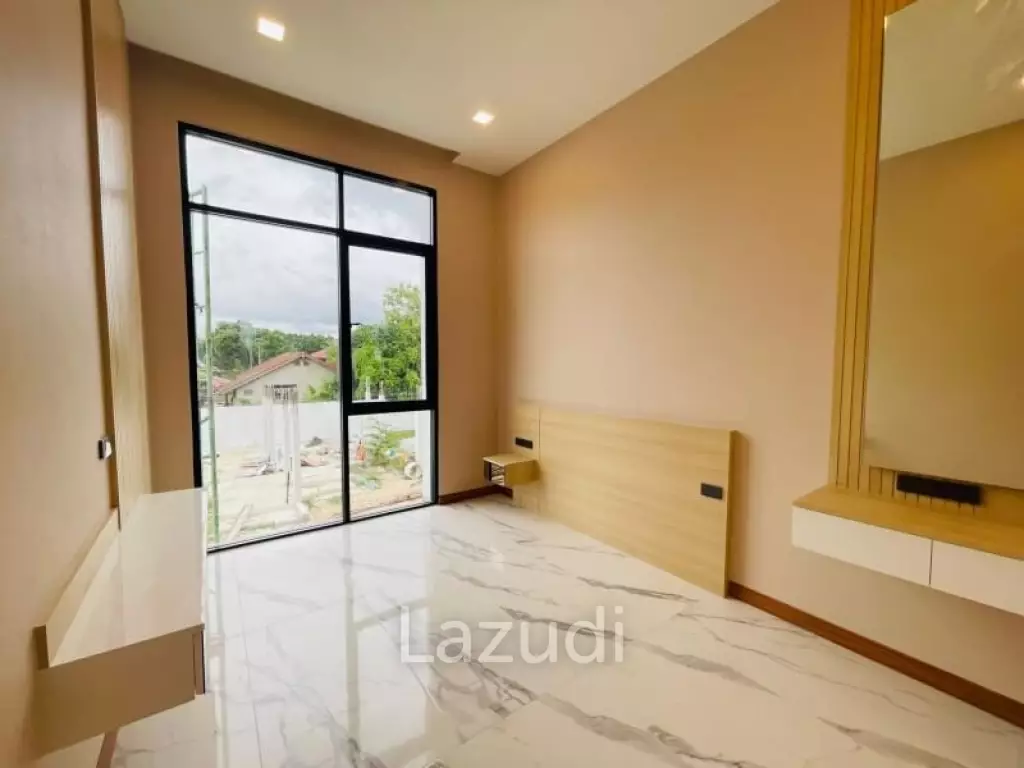 8 Bed 6 Bath 360 SQ.M Villa La Richie