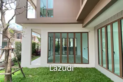 4 Bed 5 Bath 300 SQ.M Burasiri Krungthep Kreetha