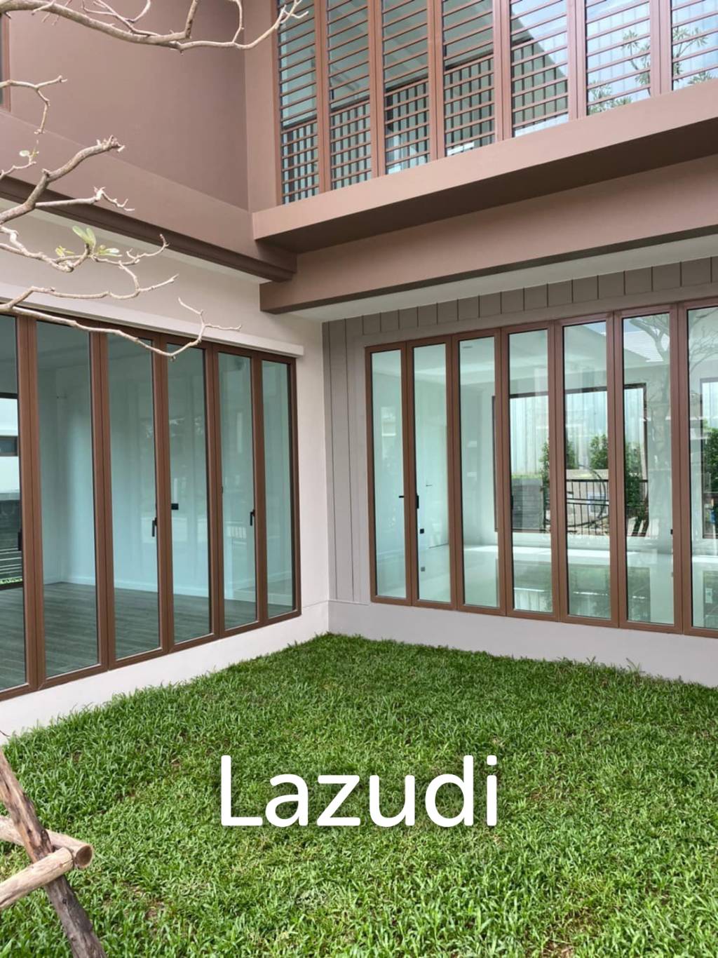 4 Bed 5 Bath 300 SQ.M Burasiri Krungthep Kreetha
