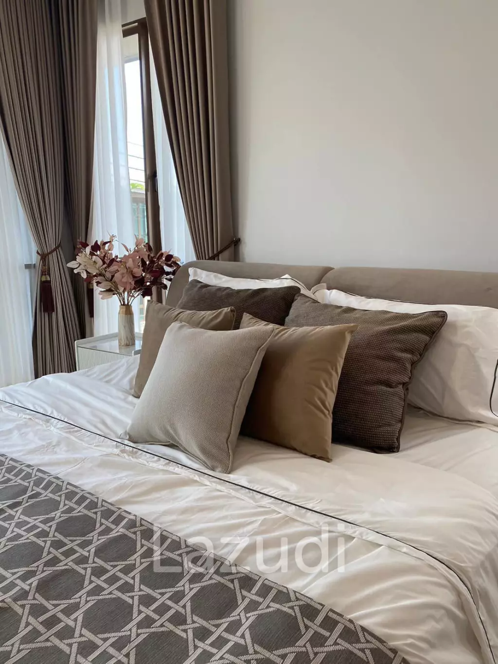 4 Bed 5 Bath 300 SQ.M Burasiri Krungthep Kreetha