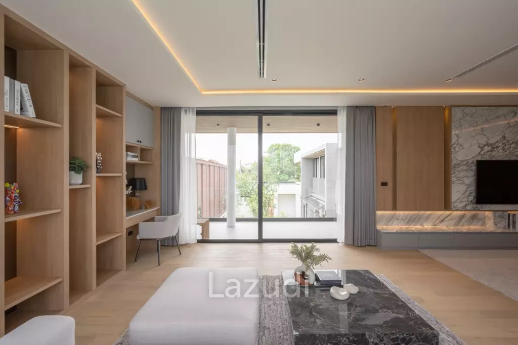 5 Bed 708 SQ.M Outstanding Villa in Hang Dong