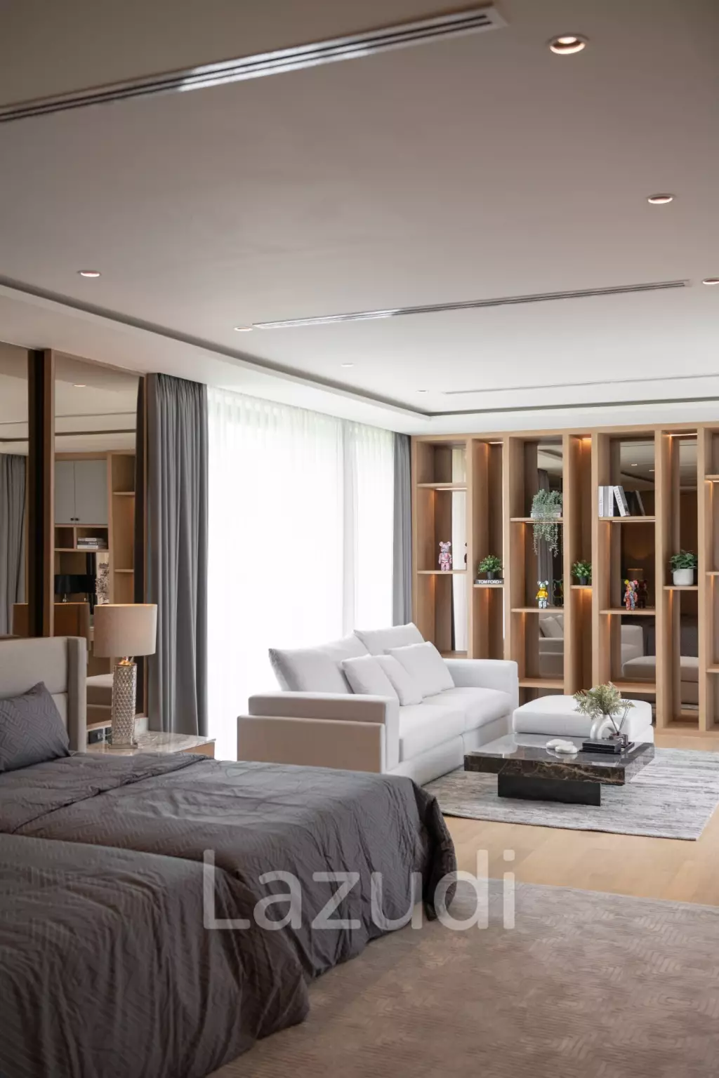 5 Bed 708 SQ.M Outstanding Villa in Hang Dong