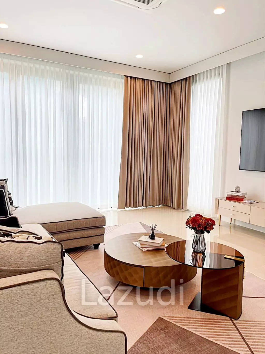 4 Bed 294 SQ.M  Setthasiri Krungthep Kreetha