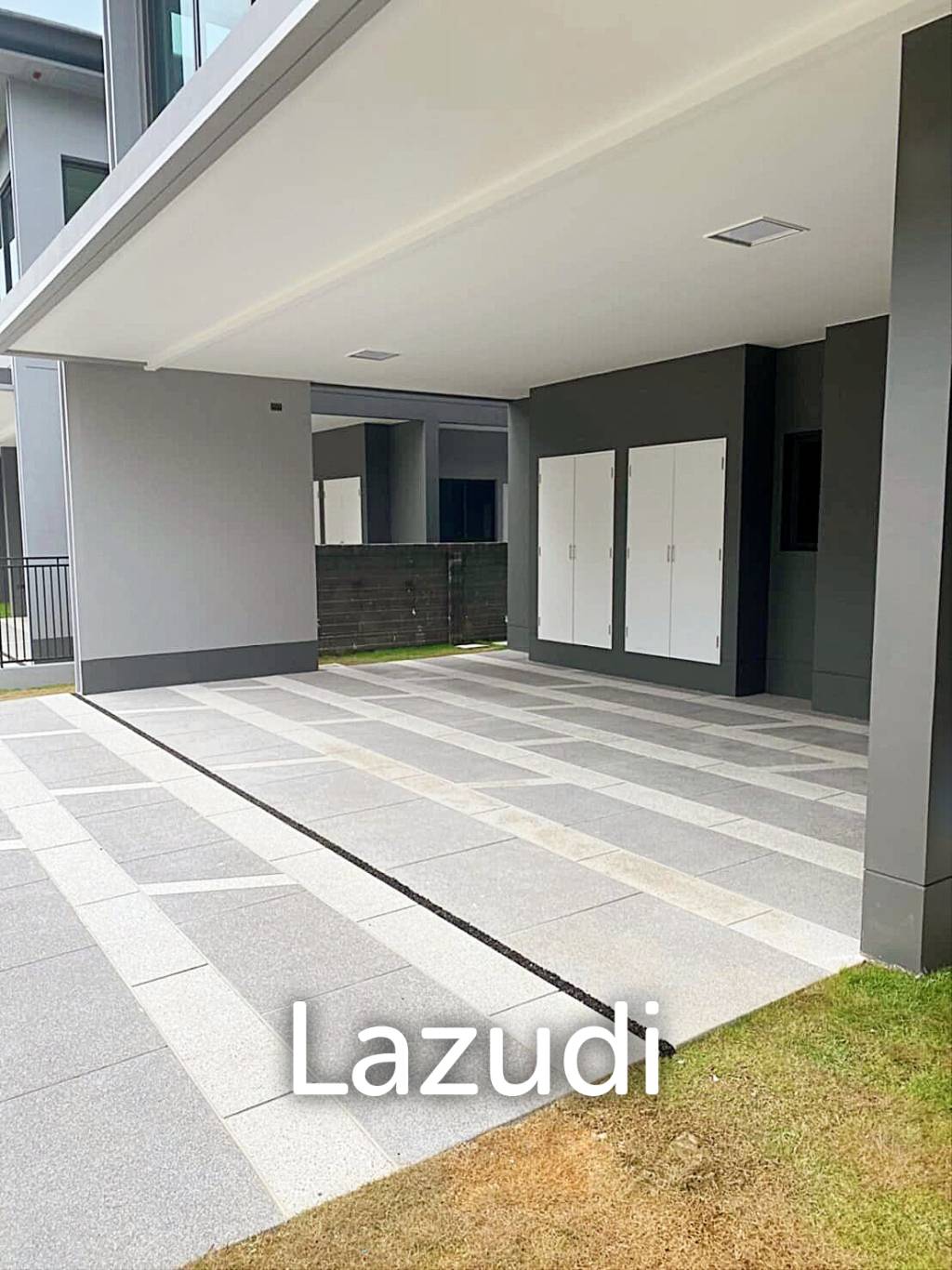 4 Bed 294 SQ.M  Setthasiri Krungthep Kreetha