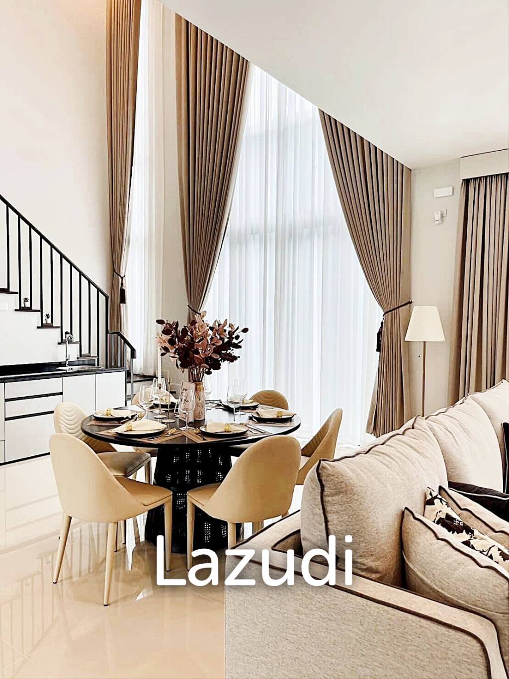 4 Bed 294 SQ.M  Setthasiri Krungthep Kreetha