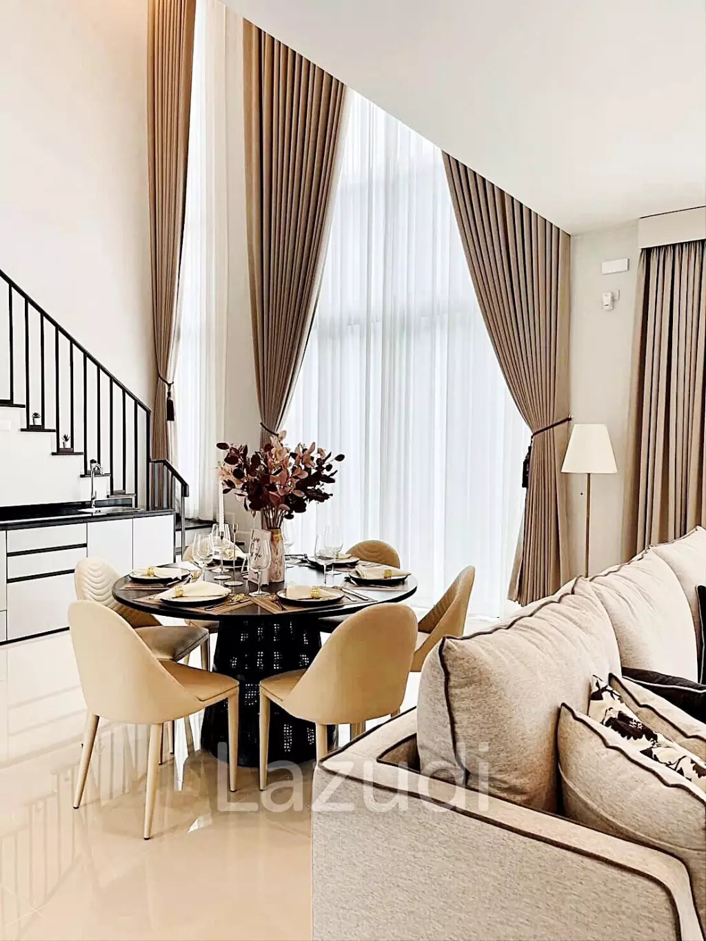 4 Bed 294 SQ.M  Setthasiri Krungthep Kreetha