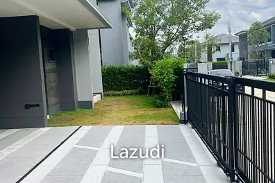 4 Bed 294 SQ.M  Setthasiri Krungthep Kreetha
