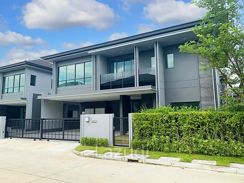4 Bed 294 SQ.M  Setthasiri Krungthep Kreetha