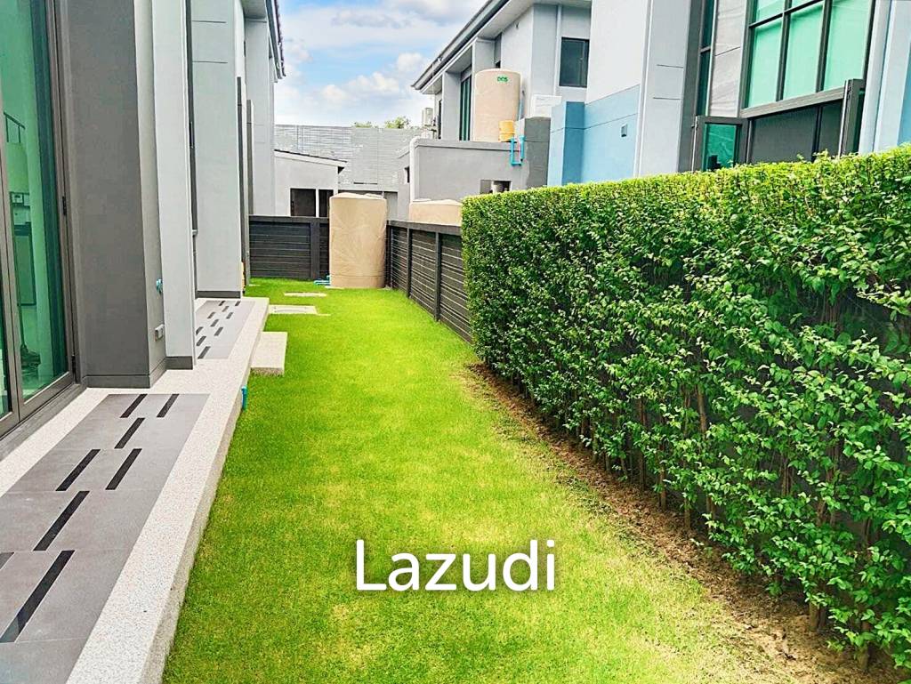 4 Bed 294 SQ.M  Setthasiri Krungthep Kreetha