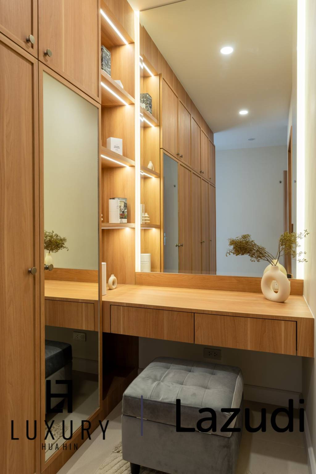 480 ตร.ม 3 เตียง 3 อาบน้ำ วิลล่า For ขาย