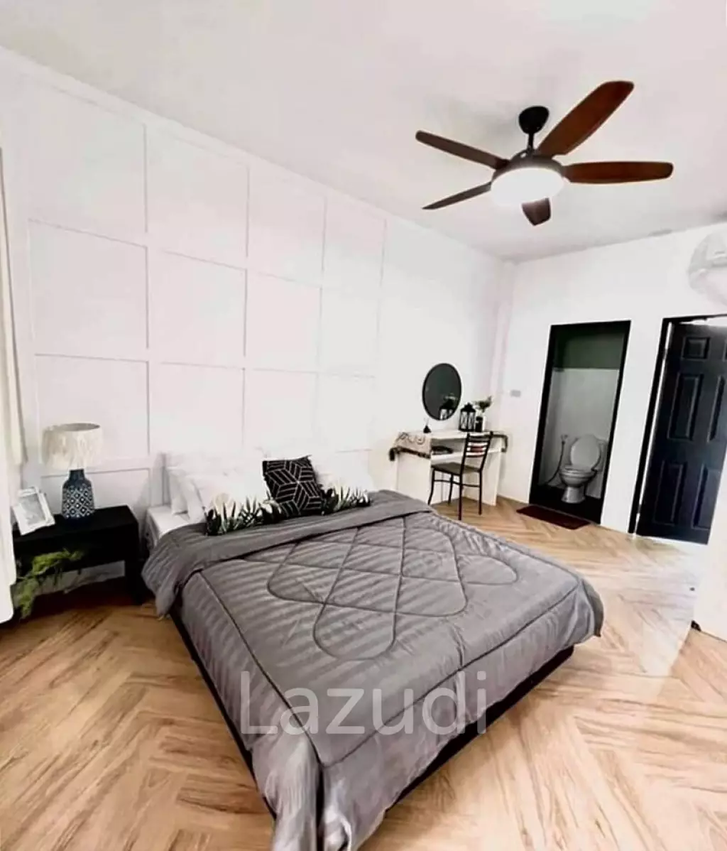 413.20 SQ.M Renovated Dormitory for Sale Near Khuang Sing Intersection