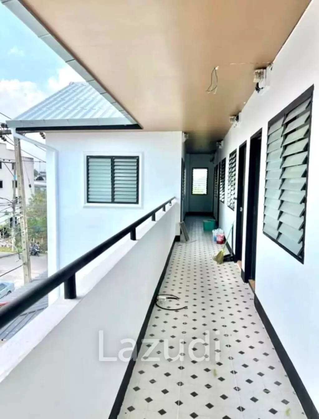 413.20 SQ.M Renovated Dormitory for Sale Near Khuang Sing Intersection