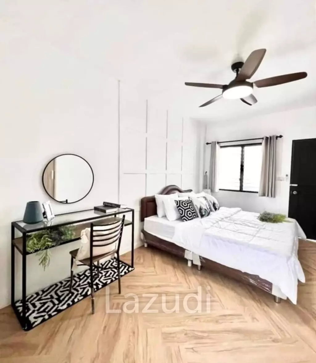 413.20 SQ.M Renovated Dormitory for Sale Near Khuang Sing Intersection