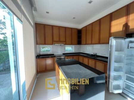 550 metro cuadrado 3 ` 2 Baño Villa de Venta