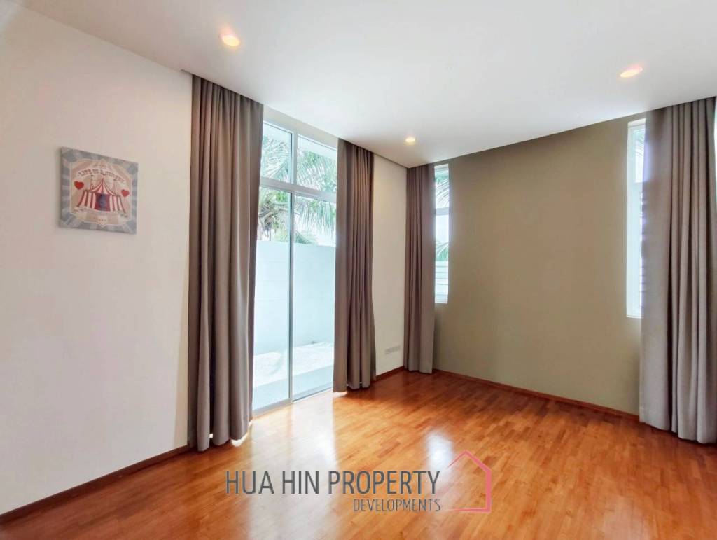 CHAUM HAUS : modern 3 bed pool villa