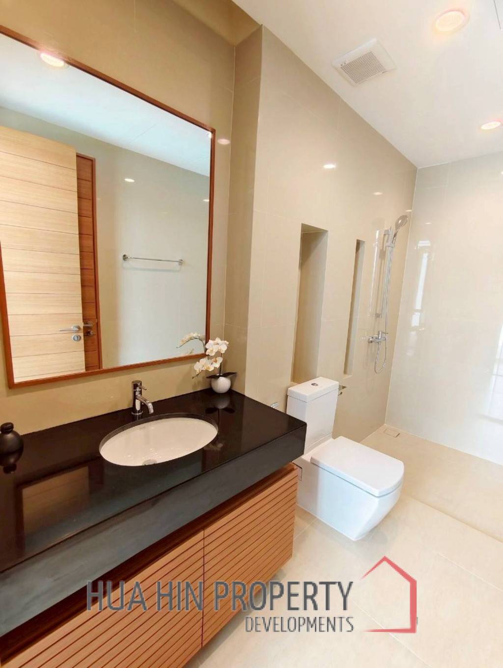 CHAUM HAUS : modern 3 bed pool villa