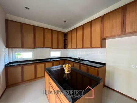 CHAUM HAUS : modern 3 bed pool villa