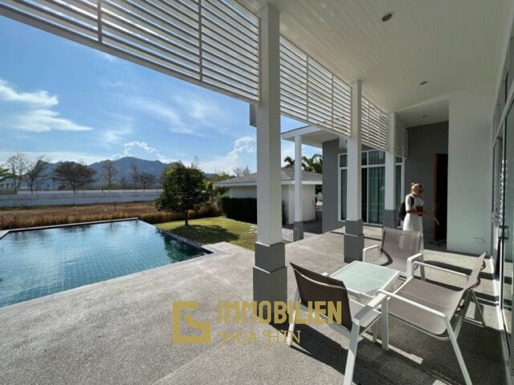 CHAUM HAUS : modern 3 bed pool villa