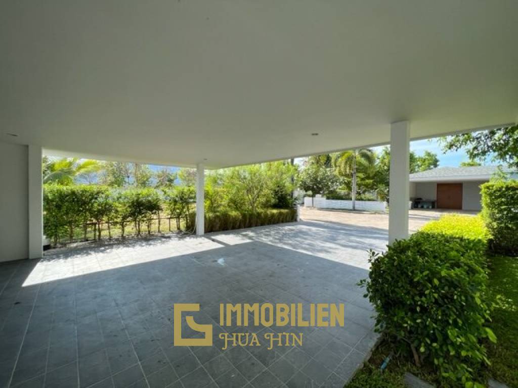 760 qm 3 Bett 2 Bad Villa Für Verkauf