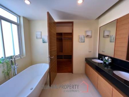 CHAUM HAUS : modern 3 bed pool villa