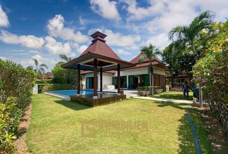 Panorama Khao Tao: Pool Villa mit 2 Schlafzimmern im Bali-Stil