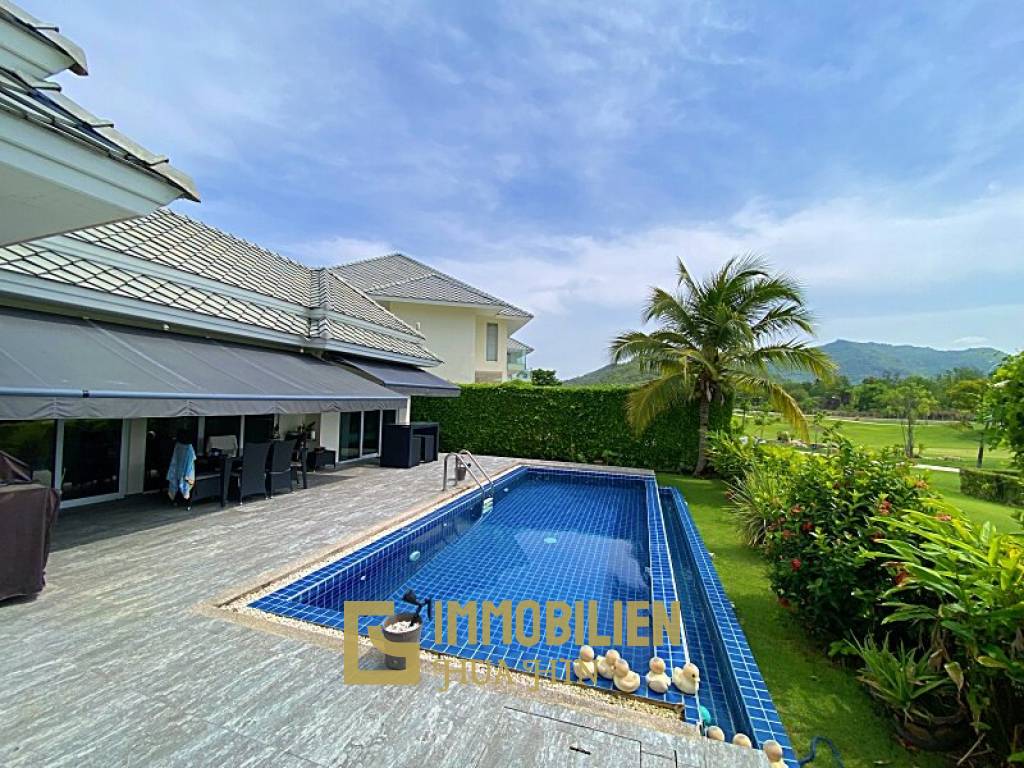 Black Mountain Golf Platz: 2.5 Schlafzimmer Pool Villa