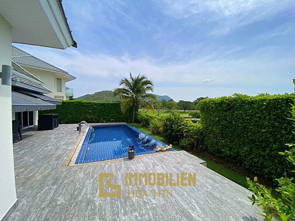 Black Mountain Golf Platz: 2.5 Schlafzimmer Pool Villa