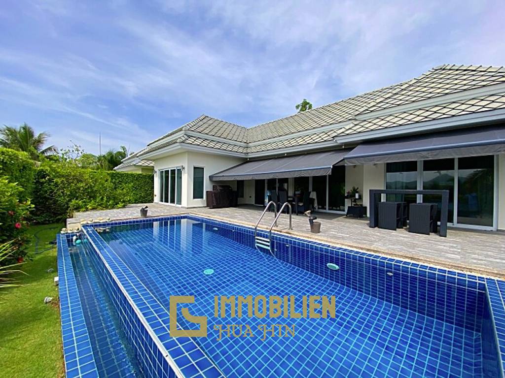 Black Mountain Golf Platz: 2.5 Schlafzimmer Pool Villa