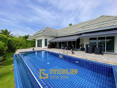 Black Mountain Golf Platz: 2.5 Schlafzimmer Pool Villa