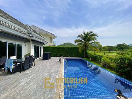 Black Mountain Golf Platz: 2.5 Schlafzimmer Pool Villa