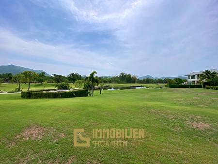 Black Mountain Golf Platz: 2.5 Schlafzimmer Pool Villa