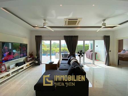 Black Mountain Golf Platz: 2.5 Schlafzimmer Pool Villa