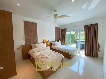 Black Mountain Golf Platz: 2.5 Schlafzimmer Pool Villa