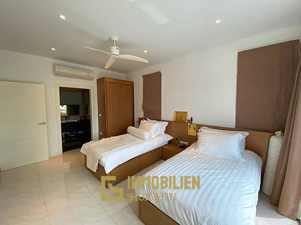 Black Mountain Golf Platz: 2.5 Schlafzimmer Pool Villa