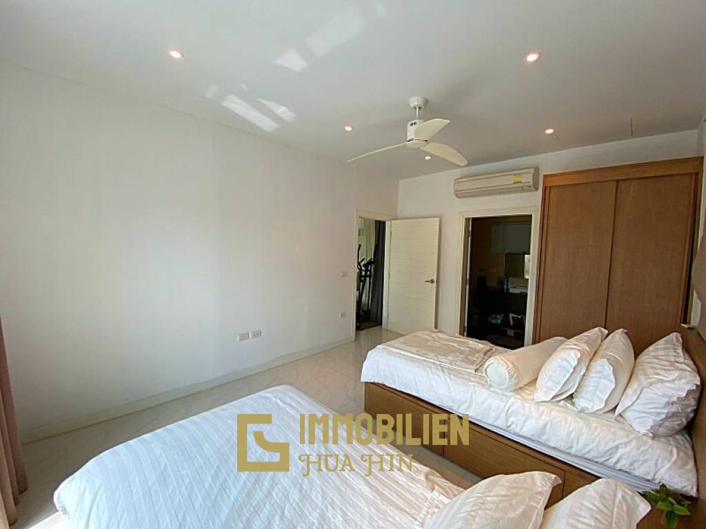 Black Mountain Golf Platz: 2.5 Schlafzimmer Pool Villa