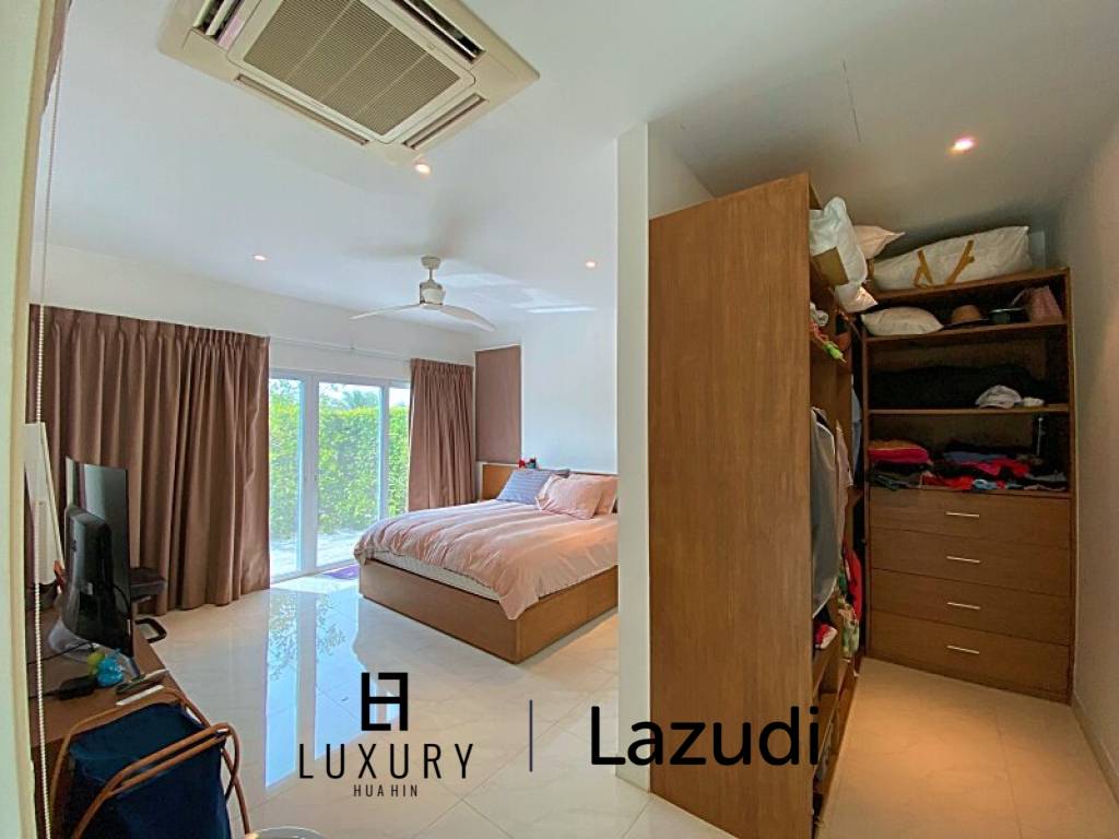 Golf Course 2.5 Bed Pool Villa For Sale on Black Mountain Golf Club