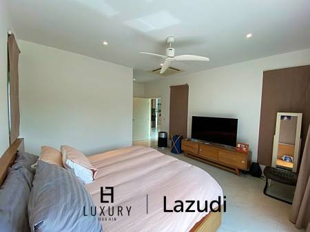 Golf Course 2.5 Bed Pool Villa For Sale on Black Mountain Golf Club