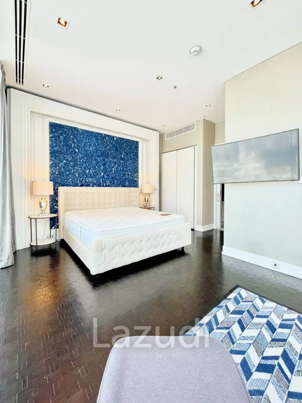 2 Bed 2 Bath 192 SQM The Ritz Carlton Residences