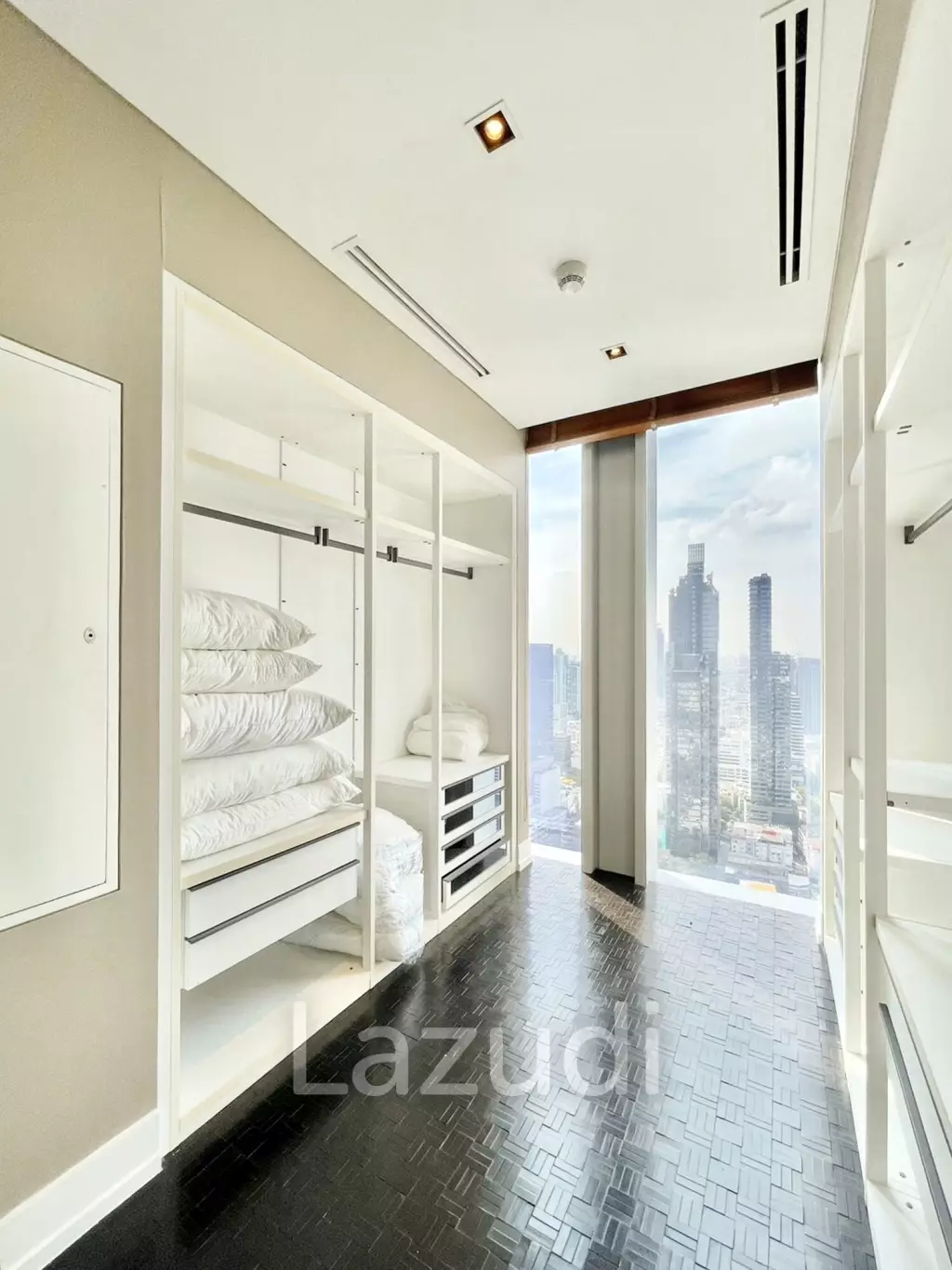 2 Bed 2 Bath 192 SQM The Ritz Carlton Residences
